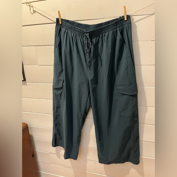 💚 Bloomchic Dark Green Cargo Pants – Size US 22/24 • - Picture 7 of 9